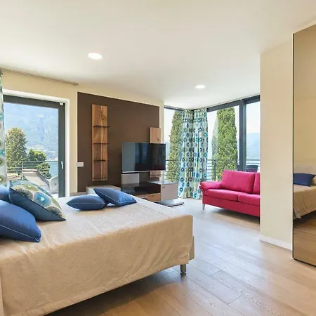 Como Lake Villa *