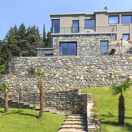Como Lake Villa *